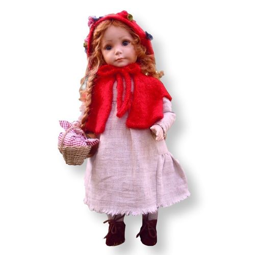 Кукла Cappuccetto Rosso